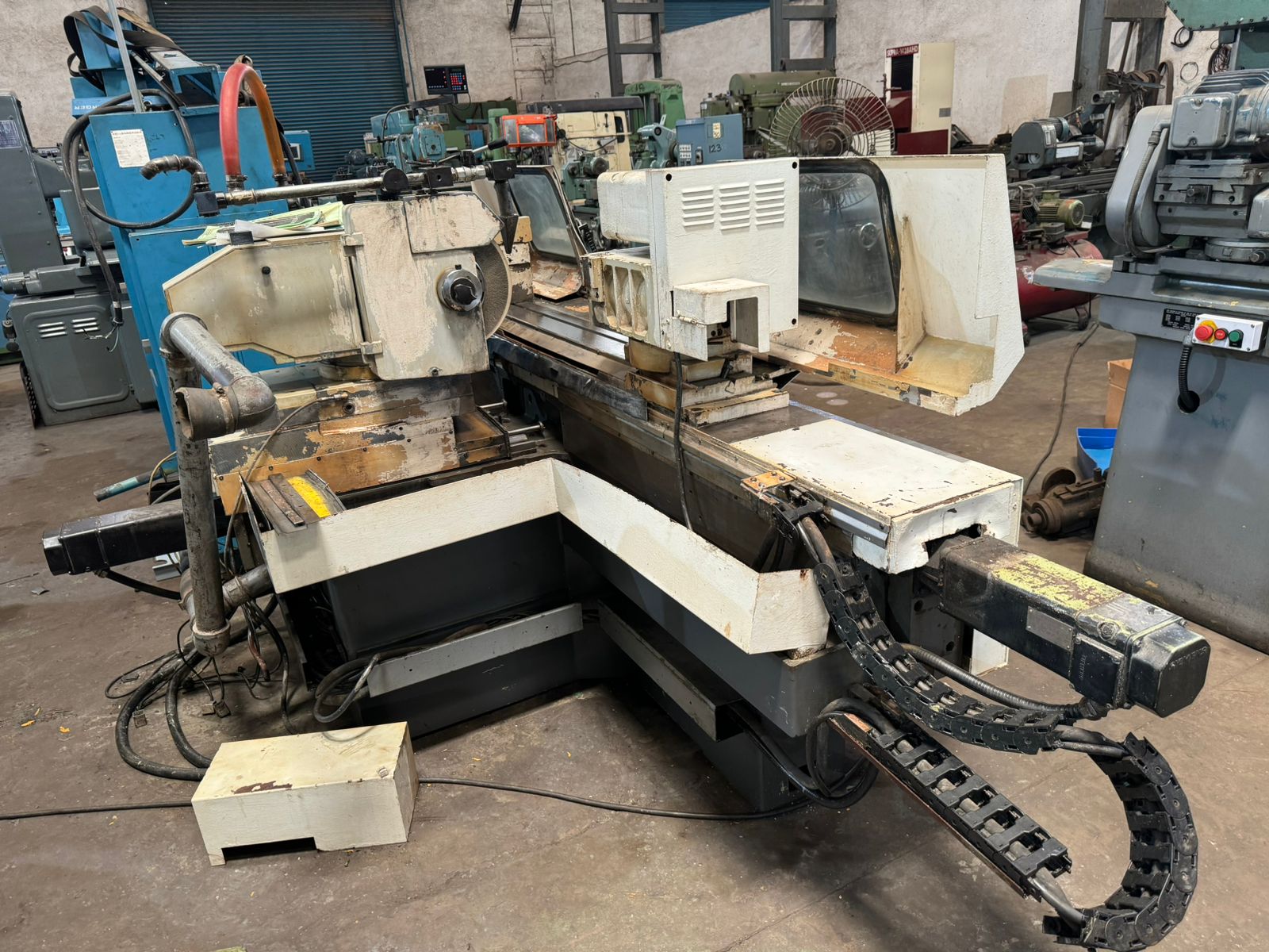 Kellenberger CNC Universal Cylindrical Grinder thumb